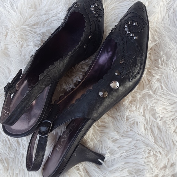 Kathy Van Zeeland black kitten heels - Picture 6 of 8